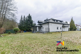 Wyjątkowy dom w Ochli na sprzedaż